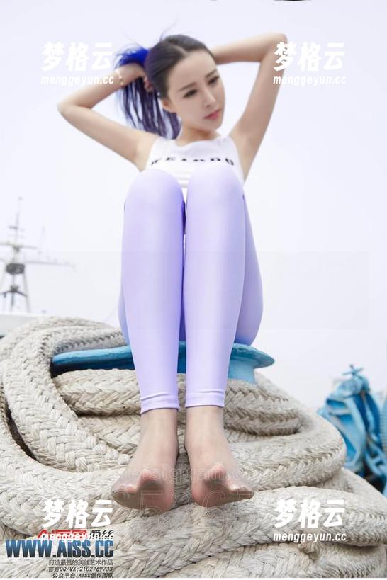 爱丝的图包精选，肉色成了不可或缺的元素，时刻勾起好奇