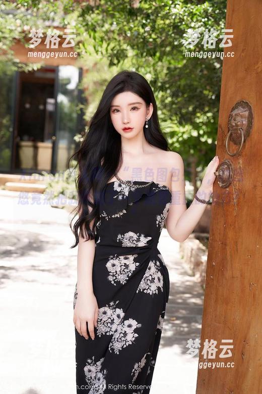 Xiuren秀人网 - “黑色图包来了，林悠悠竟然把我带到了一个迷雾重重的地方？“