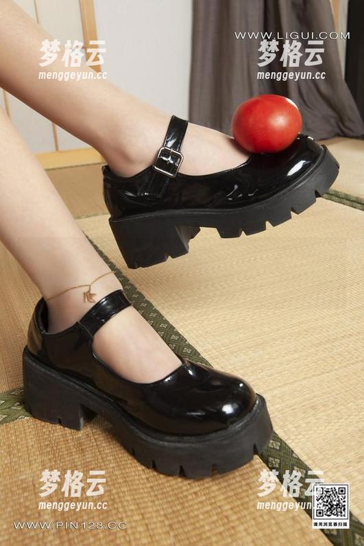 丽柜 - AMY的御姐精选，像是在看一部悬疑片，突然转角遇见精彩