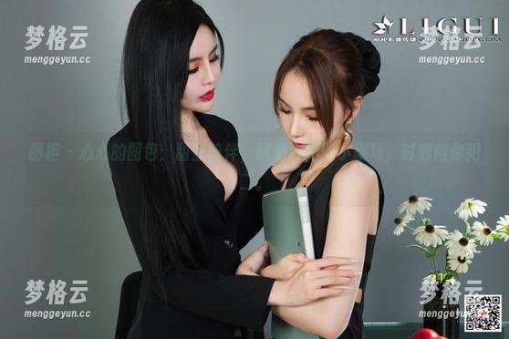 丽柜 - 心心的图包：甜蜜陪伴，像是附赠的小剧场，时刻向你犯二。