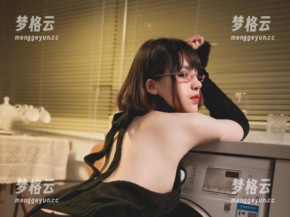 不明觉厉，你十七鸽的黑色作品在美图界打什么牌？