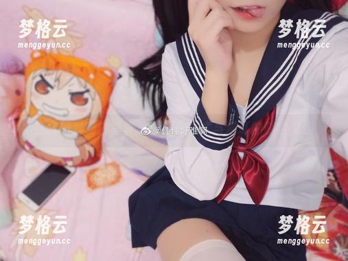 佳佳好难啊的写真集合——法式与猫耳的时空交织