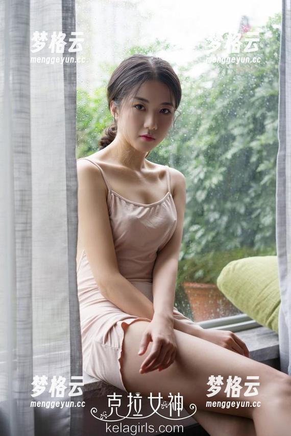 克拉女神 - 高清夏日画卷，依娜丝的点滴，显得有些懒洋洋的可爱。