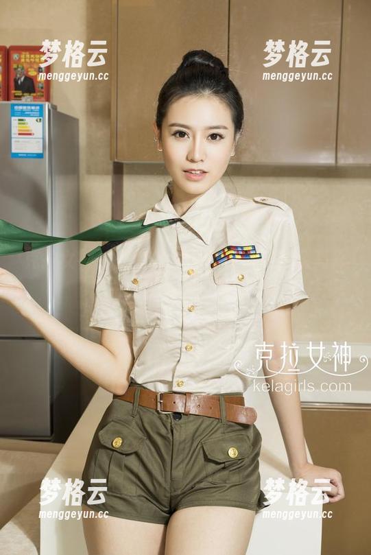 克拉女神 - 短裤的另一种可能？假装高深，点击下载姜璐的作品集