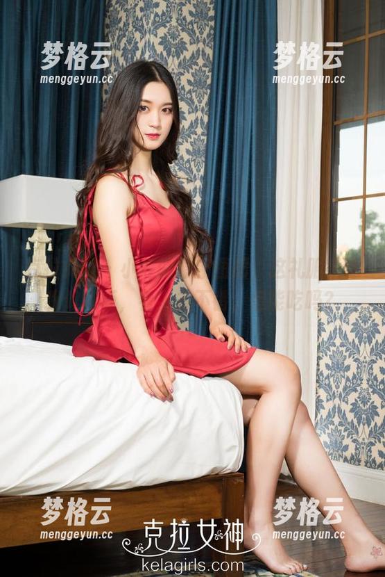 克拉女神 - 小芹的最新图册，这礼服就像我做的饭，看上去不错，但能吃吗？