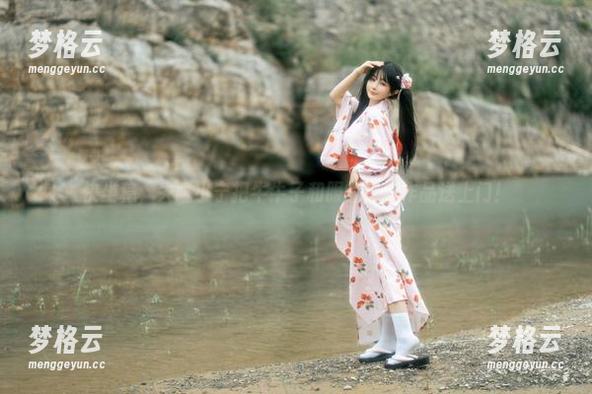 失眠小宁 快坐稳,失眠小宁把牛牛子和服的福利作品送上门!