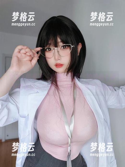 女主K的蒂法‘套图’合集：她的每个瞬间都像逼真的假象，真让人想低头检查