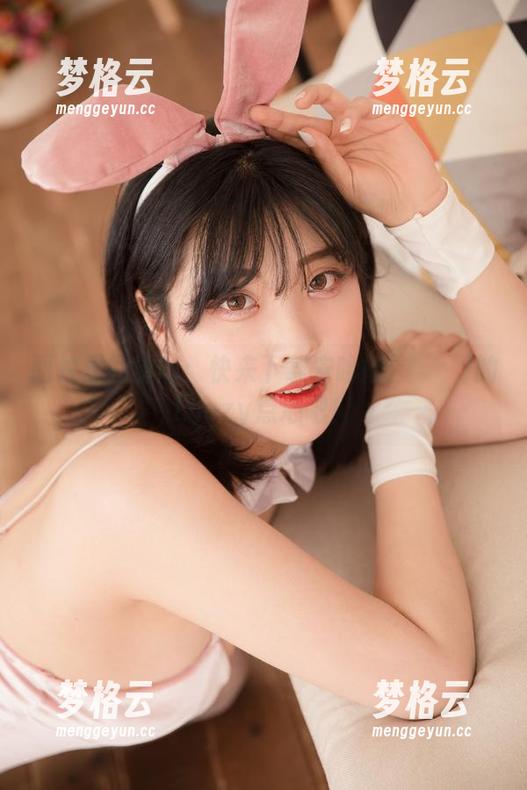 图片里的甜蜜：快来下载宋哈娜(송하나)的Loozy点心吧！