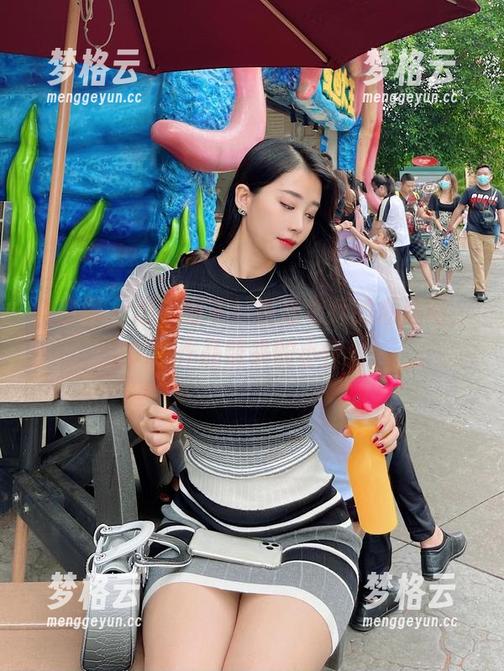 微密圈 - 忌讳放下！在张老师的私房间，2022作品带来的小怦然！
