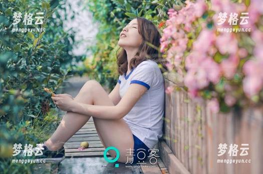 推女神 - 罗婉莹白裙写真，在线一步步被惊艳到，不知道喷全是对裙的吗？