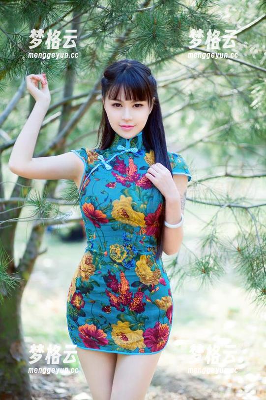推女郎 - 校服的沙子在线：合集带你看不一样的校园气息！