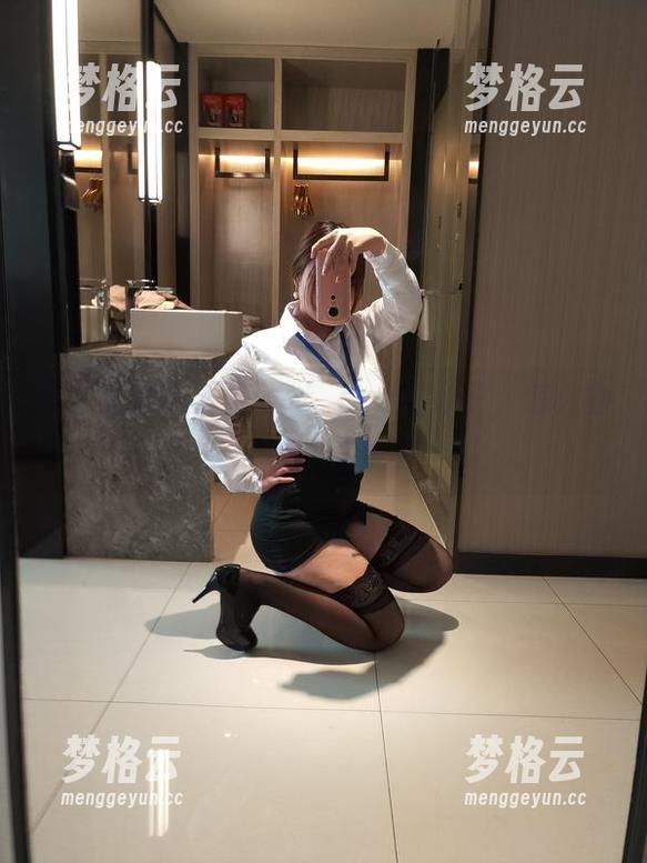 无颜小天使wy 当‘无颜小天使wy’cos成绳子,怎么办?太难以直视了!