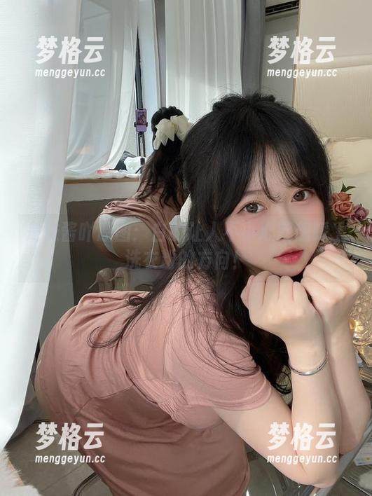 是依酱吖原图：白的让人不小心就想踩上洗衣粉的方向！