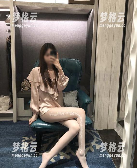 有你喵 微密圈 - 最新的“有你喵”护士套图,看一眼真想抢救你的心啊!