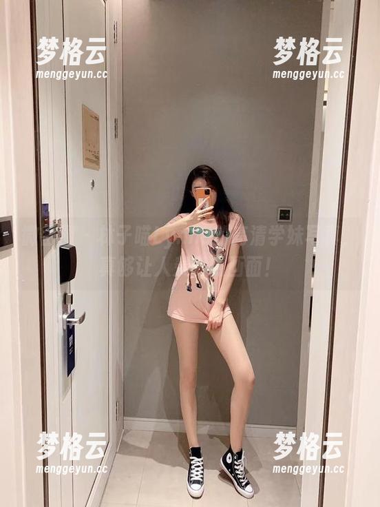 微密圈 - 林子喵Lynne的高清学妹写真，真够让人羡慕的画面！