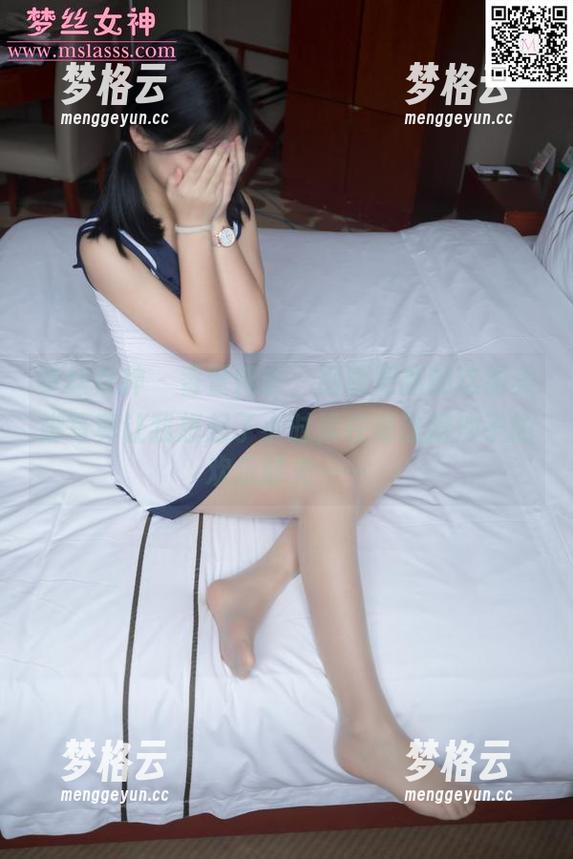 梦丝女神 - 香萱俺去，刚刚更新的这组美脚写真让我想起了小时候在海边挖沙子的欢乐时光……