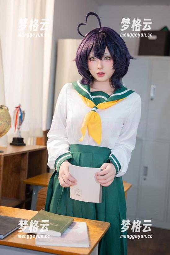 清水由乃穿衬衣，下载按钮就在眼前！