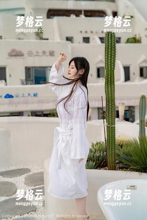 秀人网 - 嘘～免费的77qiqi姐姐图册里，每张照片都流淌着淡淡的暧昧气息。