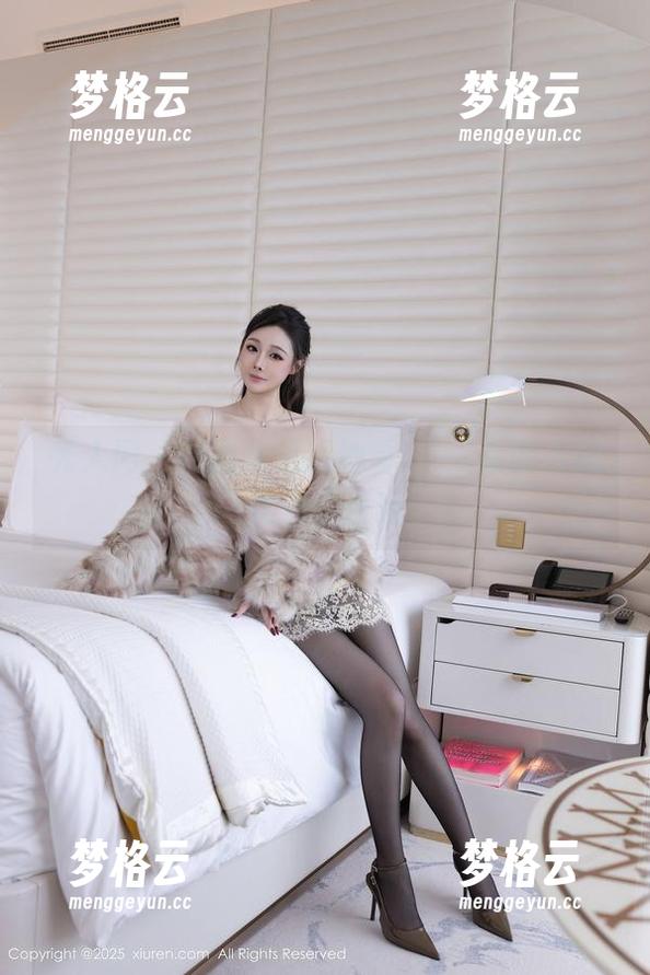秀人网 - 从图库远远地看，婠婠么的美腿仿佛在召唤