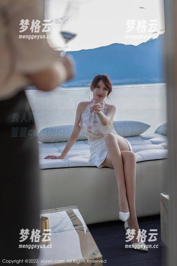 秀人网 - 不怕你不来，就怕你不敢看！陆萱萱cecillia的私拍图包绝对是比基尼界的“吸睛五道杠”！