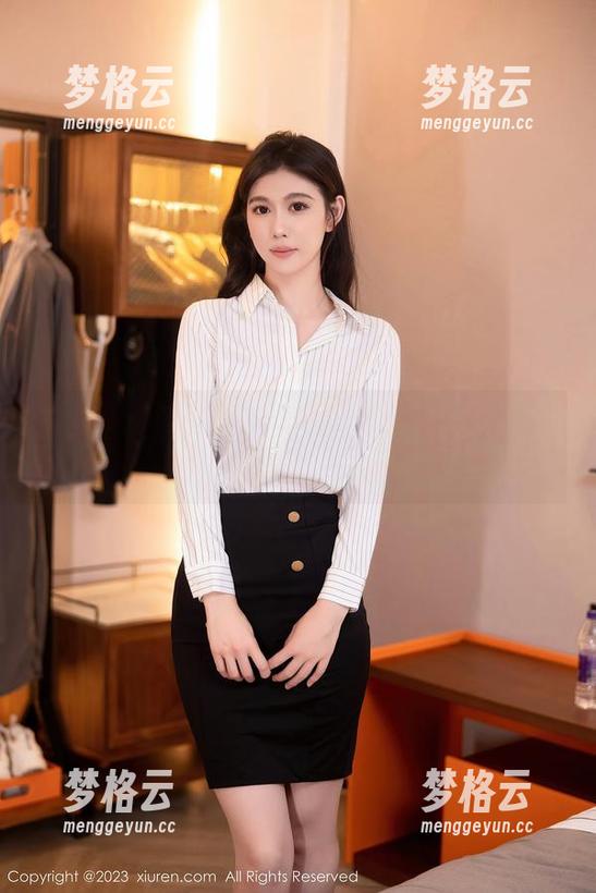 秀人网 - 沐浴在静谧中的陈梵妮Fanny：高清写真集一览无余
