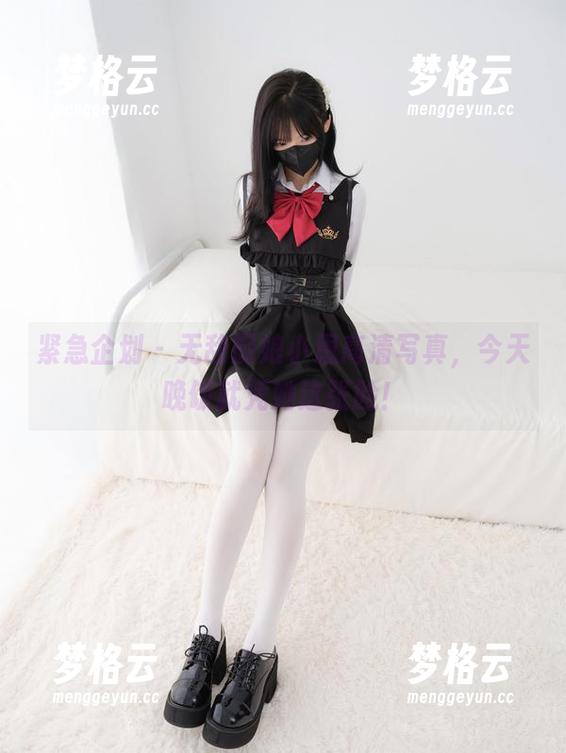 紧急企划 - 无敌厨娘小恩高清写真，今天晚饭就凭她这张脸！
