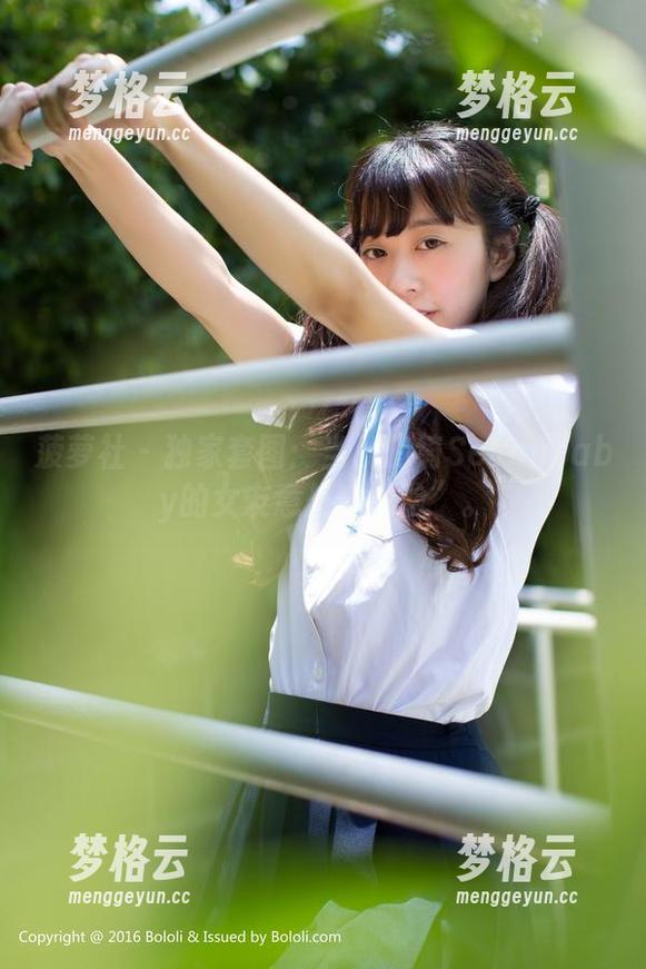 菠萝社 - 独家套图：当柳侑绮Sevenbaby的女友意外“露脸”。