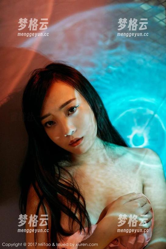 蜜桃社 - 作品不花钱，Cris_卓娅祺的套装你值得一看