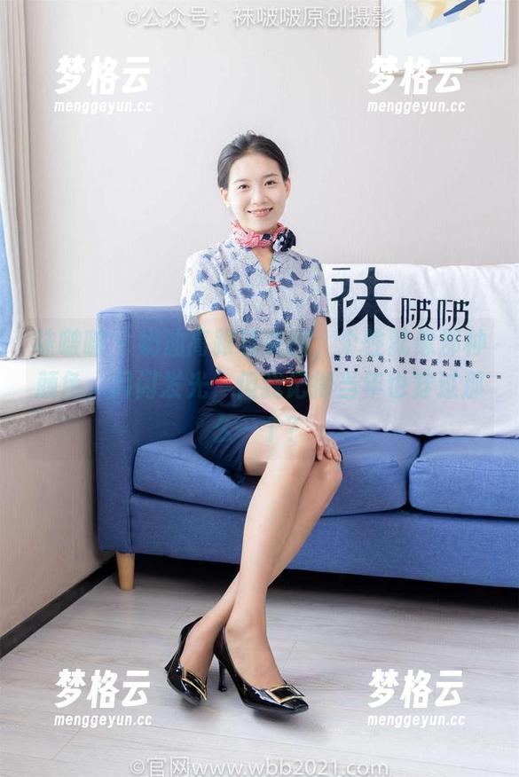 袜啵啵 - 奶油高跟鞋美图，个性就像那种颜色，闪闪发光，但我记得当年也穿过那么一个？