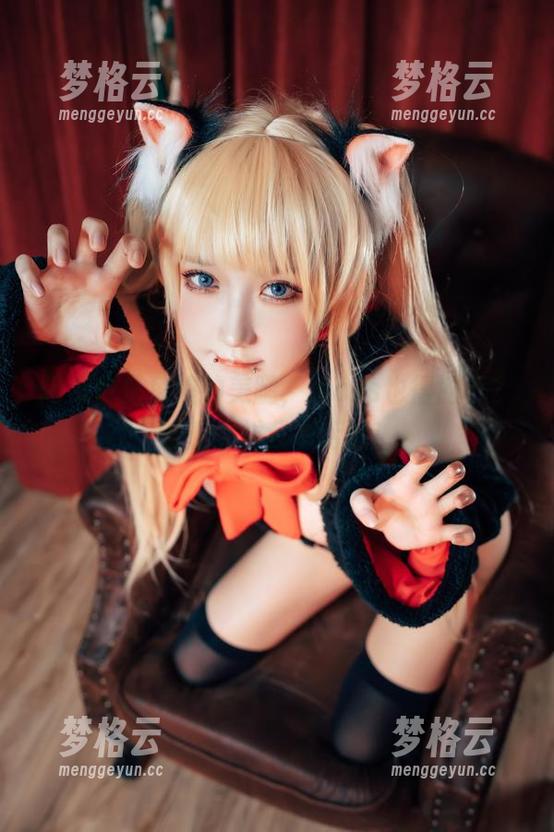 阿包也是兔娘的美腿，连cos也得服气？这份身材我有话说！