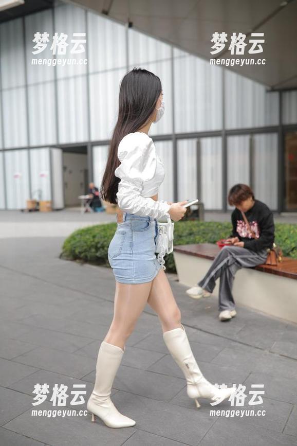 魔镜街拍 - 各位坐好，婷婷的粉裙传说来了——销售主管日常套图，资源也要帅气！